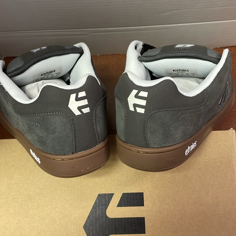 Calicut Etnies Men's Gray/white/gum Sneakers - Picture 5 of 6